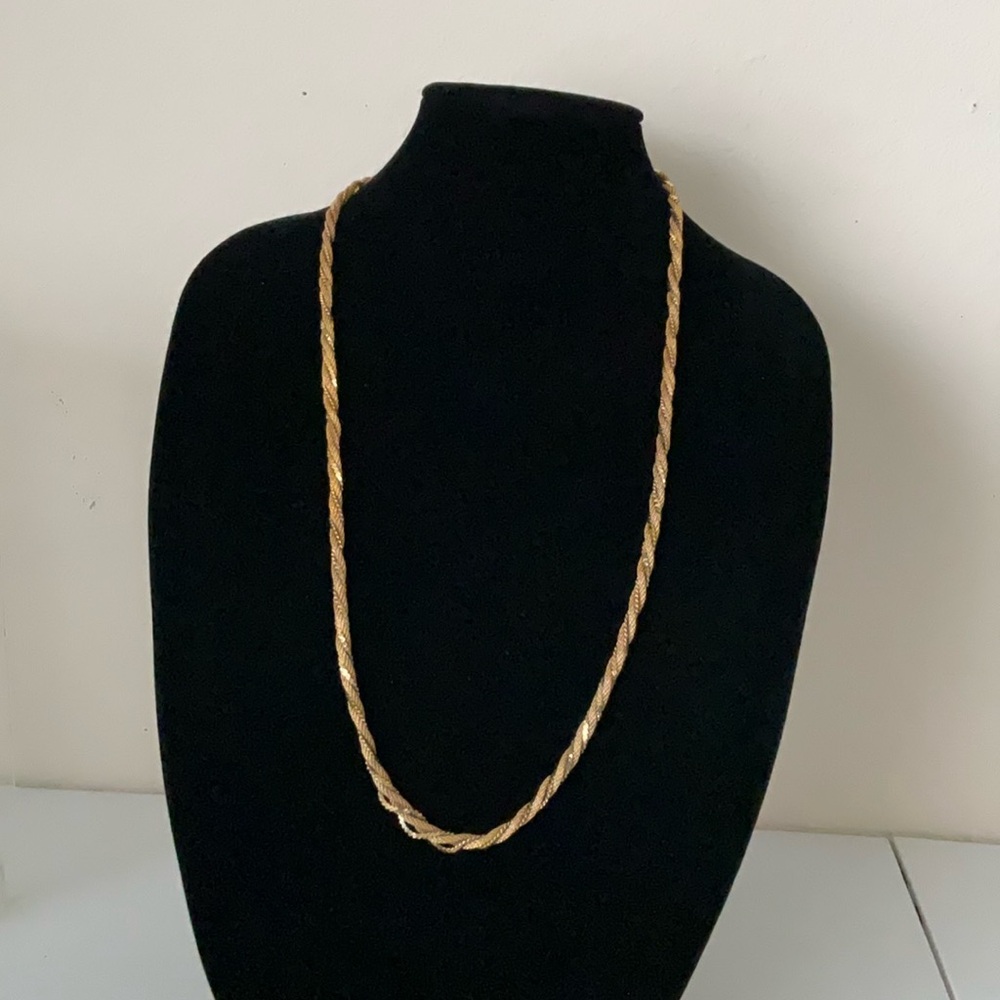 Elegant Gold Tone Rope Chain Necklace